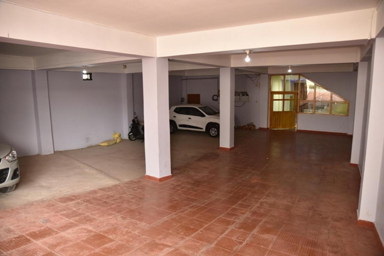 Hotel City Palace Inn Shillong Exteriör bild